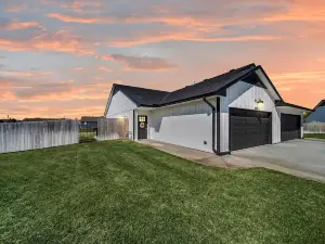 This charming 3-bedroom, 2-bathroom house comfortably sleeps 7.