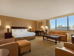 Hilton Fort Wayne at the Grand Wayne Convention Center