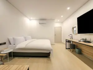 AYANA Hotel & Resort