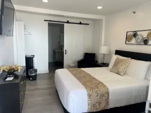 Sandy Shore Motel