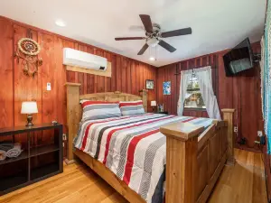 Tranquil Riverside Haven - WiFi, Fireplace, Private Deck