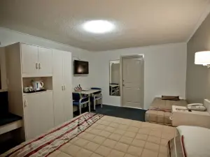 Centrepoint Motor Inn