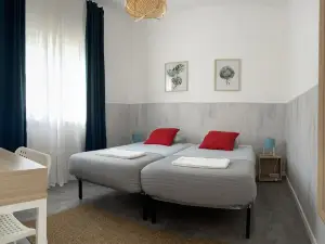 Surfer's Den Ericeira