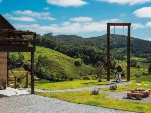 Prana Chalé com Hidromassagem - Águas Mornas - SC