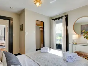 Mid-Century Modern Fayetteville Home Close to Town