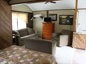 Kennebunk Gallery Motel and Cottages