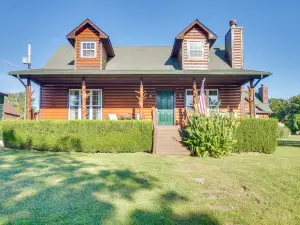 บ้านไม้ที่น่าทึ่ง: 1 ไมล์จากทะเลสาบ Tenkiller