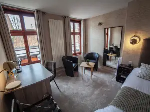 Logis Hôtel les Hauts de Montreuil