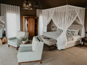 Kifaru Luxury Lodge & Bush Camp