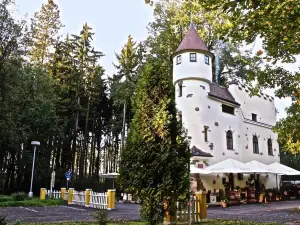 Rezidence Zámeček - Boutique Hotel