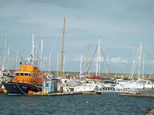 Ynys Lawd, Holyhead Marina