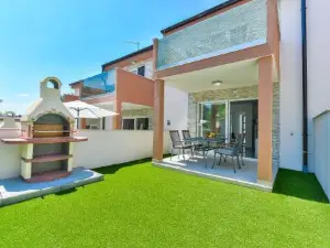 Cascada Villas with Private Jacuzzi and Private Parking