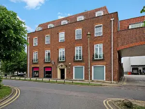 Karah Suites - Denmark House