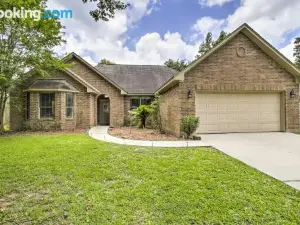 Welcoming Montgomery Home in Gated Community!