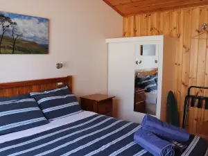 Snug Beach Cabin and Caravan Park