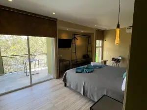 Lol-HA Hotel Boutique