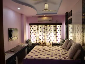 Hotel Ravi Teja