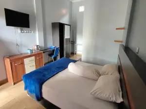 OYO 93775 Nilam Guest HouseNearYani Heahlerr