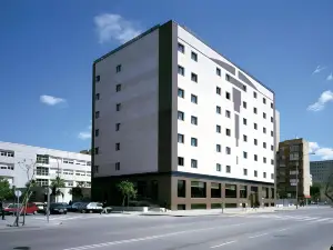 โรงแรม Occidental Sevilla Viapol