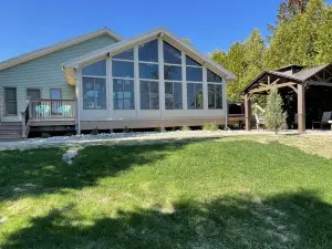 “The Lake house” Private BEACH; SLEEPS 16!!!