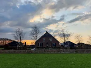 Spacious Farmhouse in Silvolde with Garden