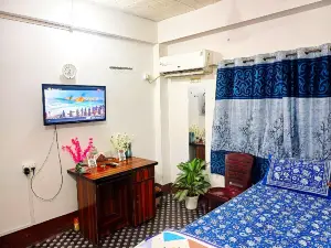 THE HOTEL VILLA