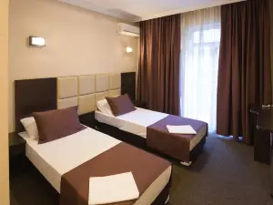 Marton on Vlksm Hotel