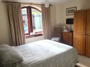 The Fox & Hounds Inn