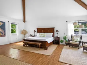 Mar Bella Boutique Hotel