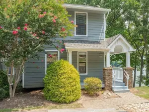 Renovated in 2024 3 Levels Lakefront Townhouse in the heart of SML.