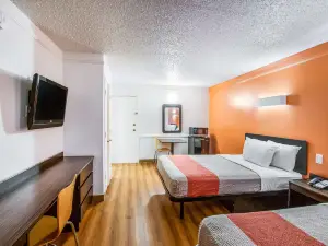 Motel 6 Euless, TX - DFW West