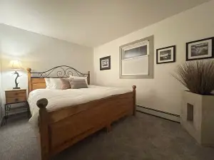 派克峯旁山區溪流 7 居酒店