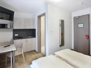 Apartment Hotel 37