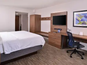 Holiday Inn Express & Suites Mesquite