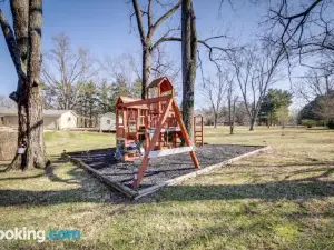 Lovely Greenwood Home with Deck, Fire Pit and 2 Acres!