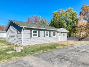 House on the New River, 3Br, 20 Minutes from VT