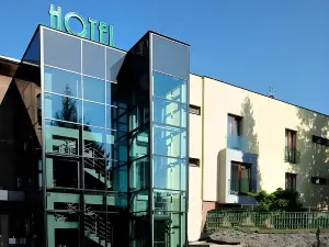 Jan Maria Hotel & Restaurant