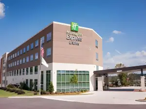 Holiday Inn Express & Suites Birmingham North - Fultondale