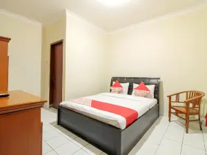 Hotel Astria Graha