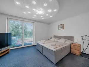 Raketa Residence, Hotel & Restaurant