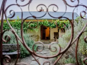 Spa Bath, Entire Home, Off Street Parking, Barossa Valley