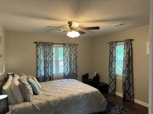 Rosewood Cottage…sleeps up to 7!—Cleaning fee included in nightly rate!