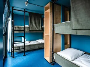 DOCK INN Hostel Warnemünde