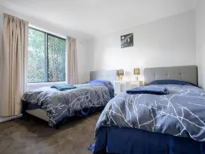 Sweethome2Br@Highton+Parking
