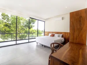 Deluxe Apartments Azure