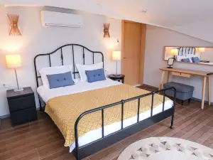 The Vera Residence