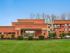 Ramada by Wyndham Tukwila Southcenter