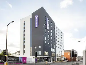 Premier Inn Woking Town Centre