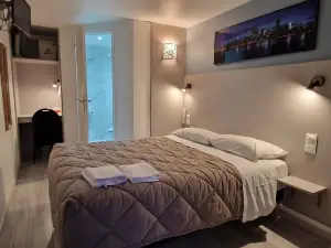 Fasthotel Roissy - Saint-Witz