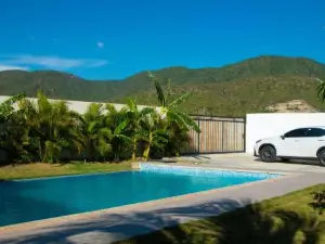 Villa Mercedes - Private Pool & Sunset Views - Ocoa Bay